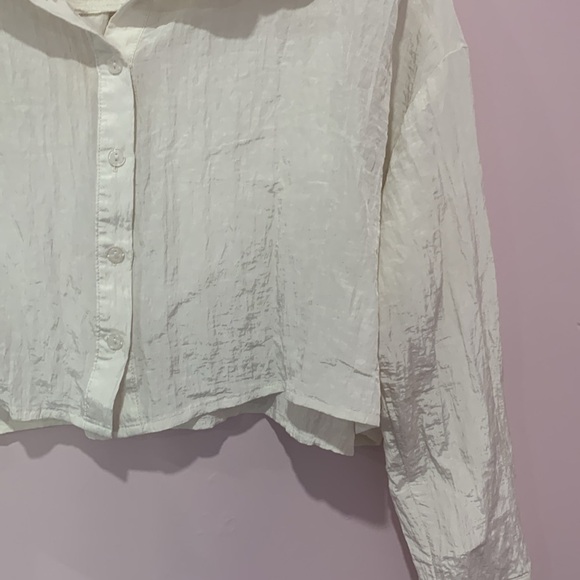 Women’s Bobbles & Lace Long Sleeve Cropped Silky Button Up - Size Small - Picture 4 of 8